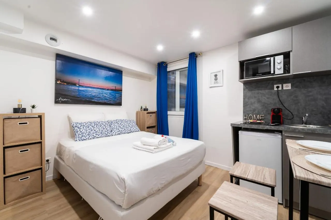 X Beautiful Studio In Paris 8Th II Apartment